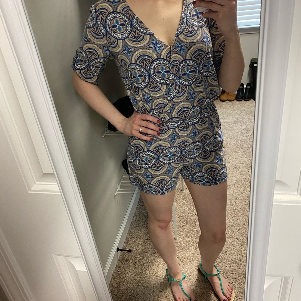 Comfy Blue & Tan V-Neck Romper
